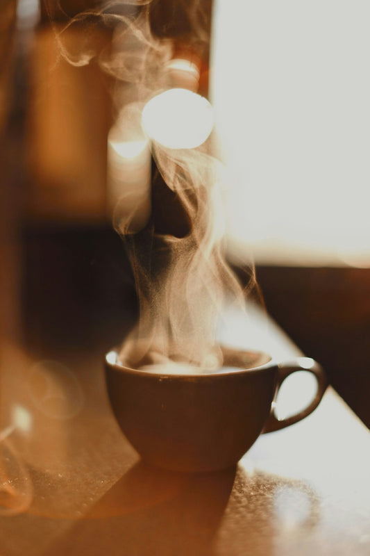 Tazza di caffè fumante